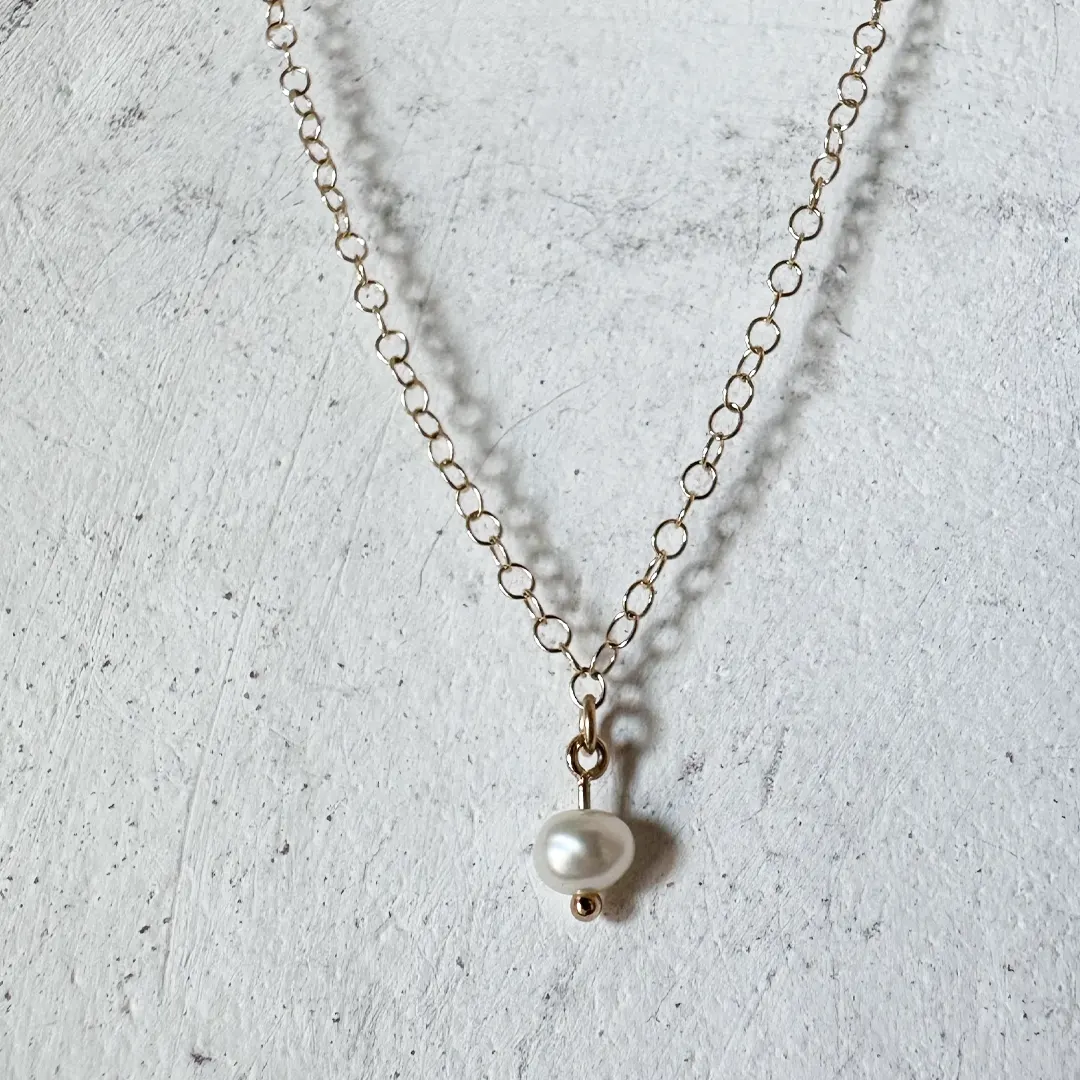 14K Gold Anklet Circle chain with a diny pearl - Image 6