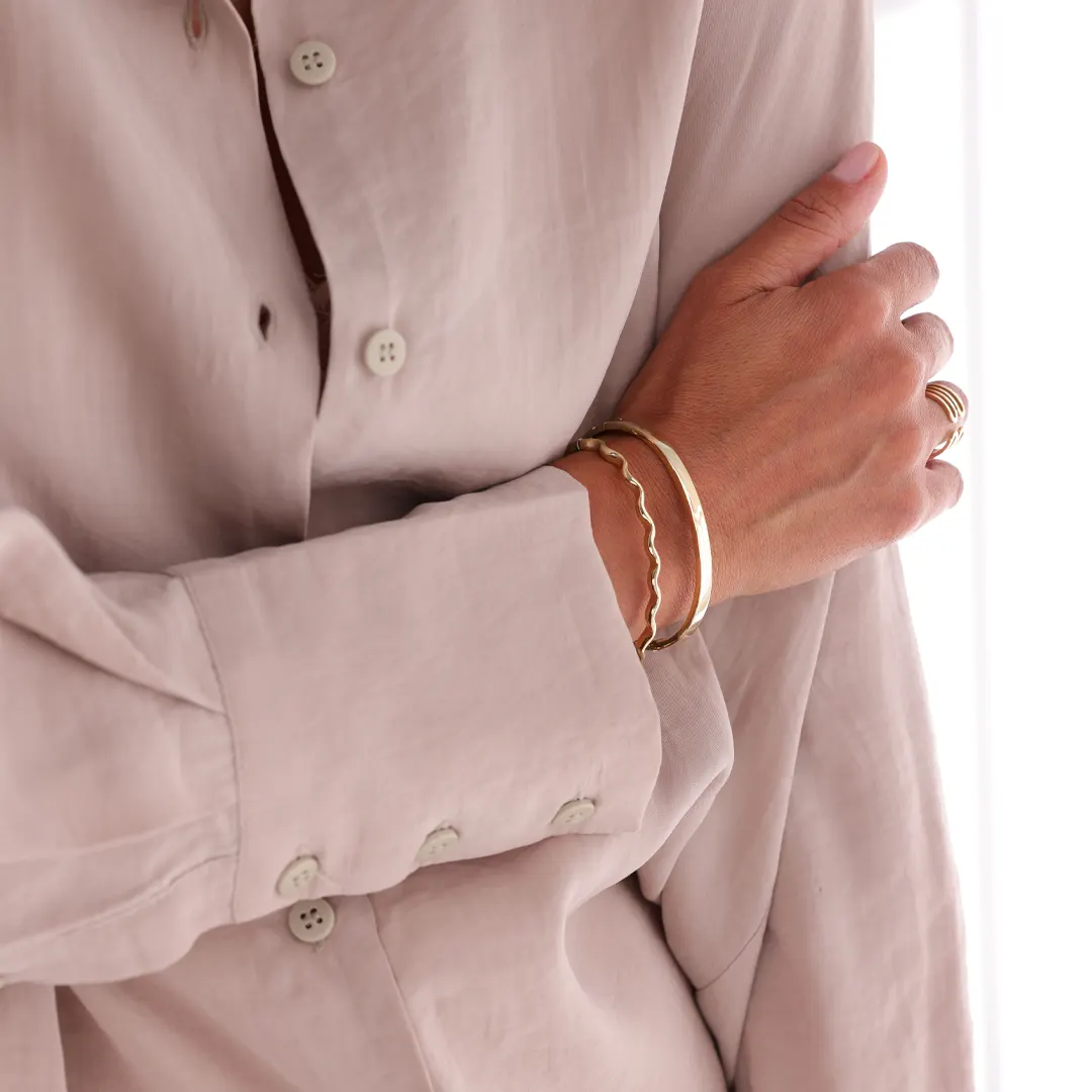 14K gold Curved Bracelet - Image 4