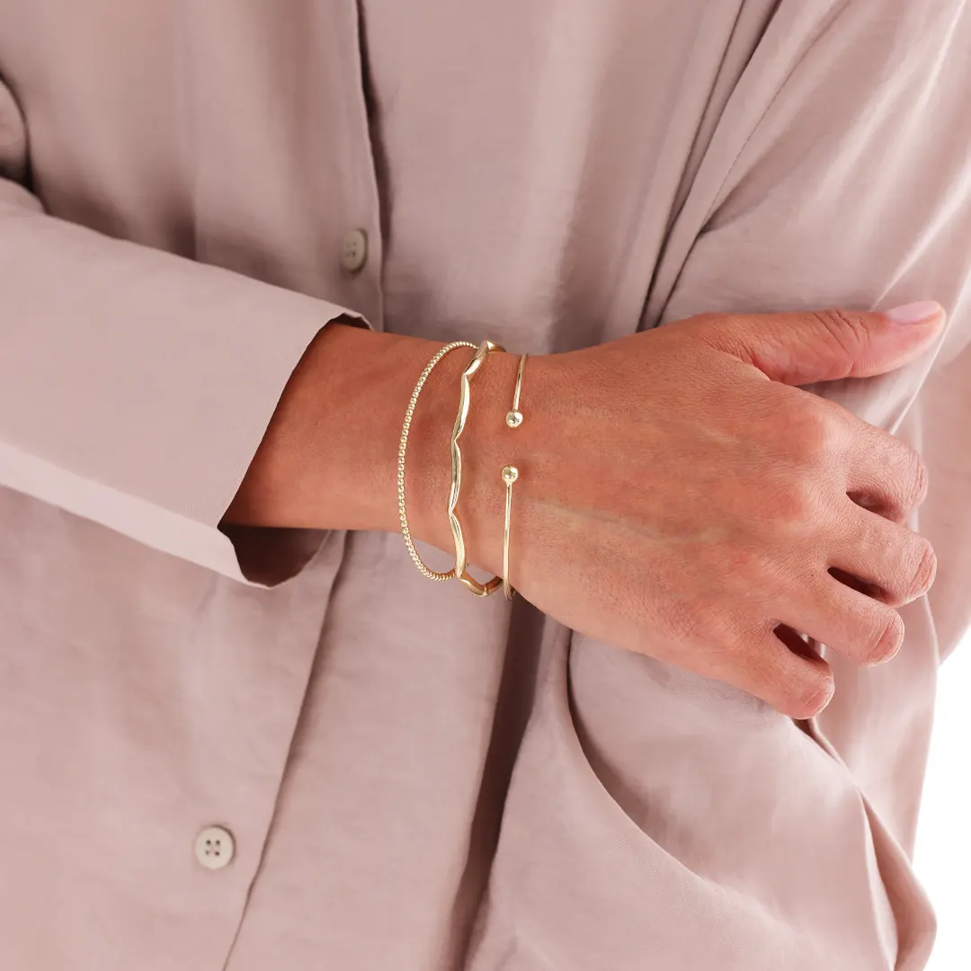 14K gold Light Curved Bracelet - Image 3