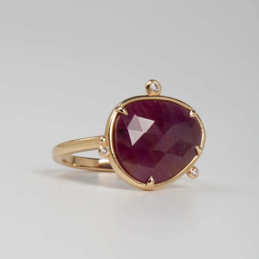 14K Gold Rose cut Ruby Ring with 3 Diamonds - Image 2
